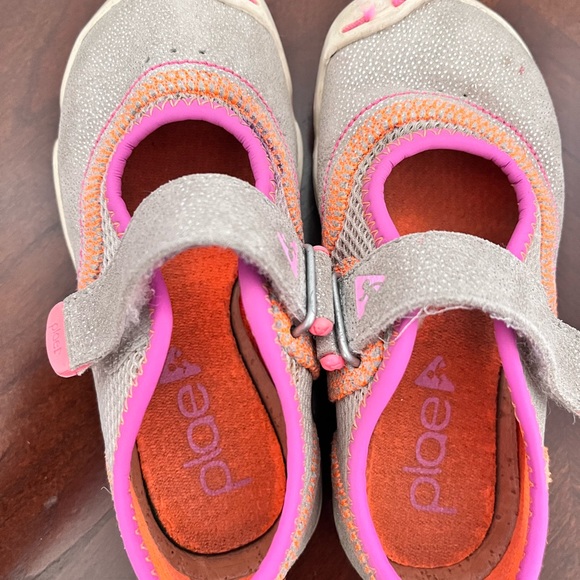 Plae Emme size 8.5 - Picture 4 of 5